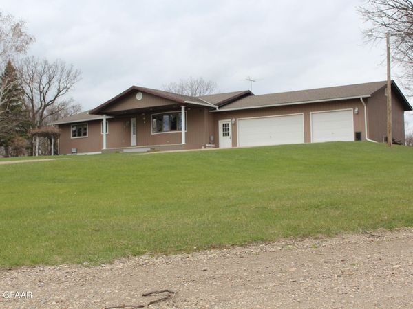 359 156TH Avenue NE, Mayville, ND 58257