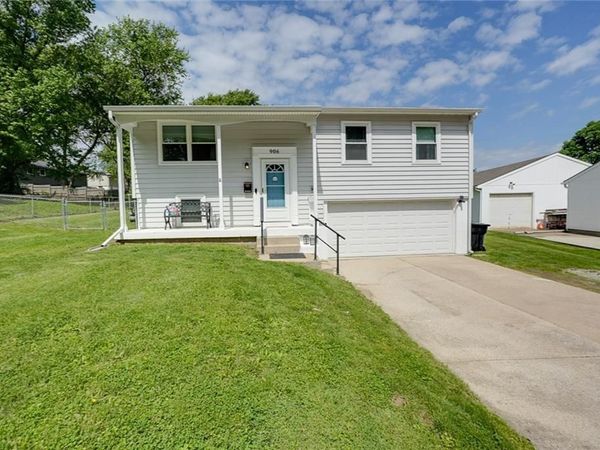 906 N Ponca Drive, Independence, MO 64056