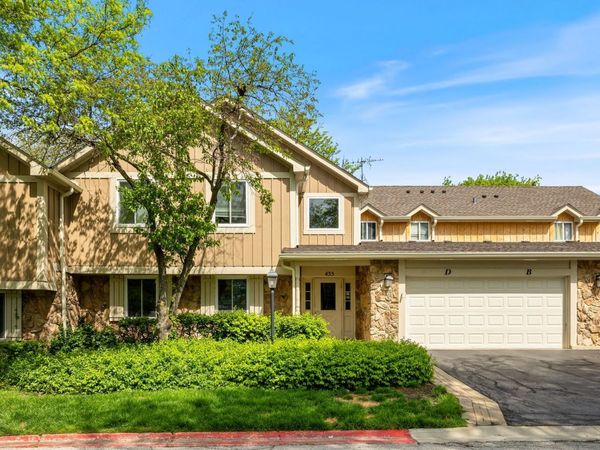 435 Sandpiper Court, Unit A, Aurora, IL 60504
