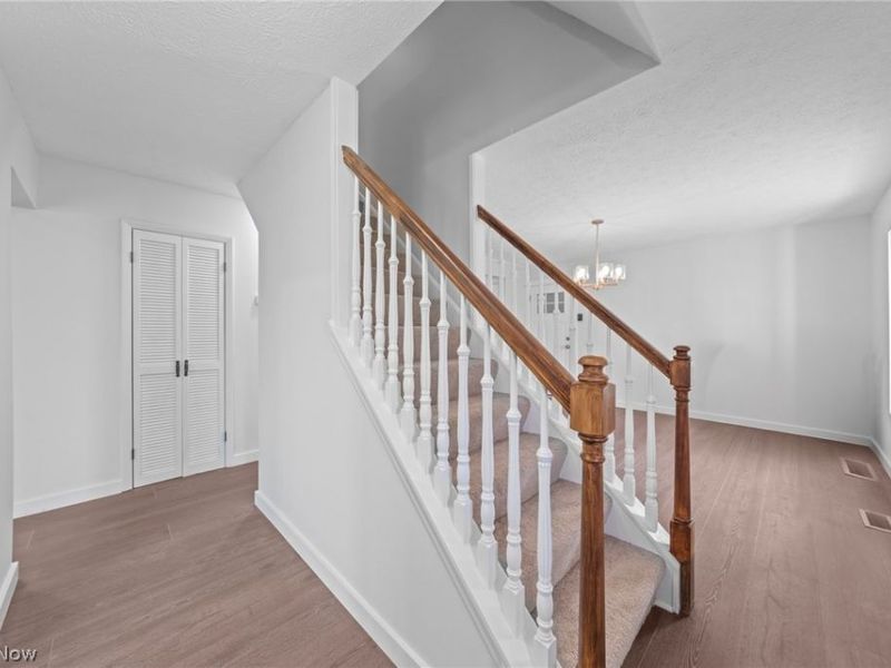 8051 Wren Drive, Macedonia, OH 44056 Photo 15
