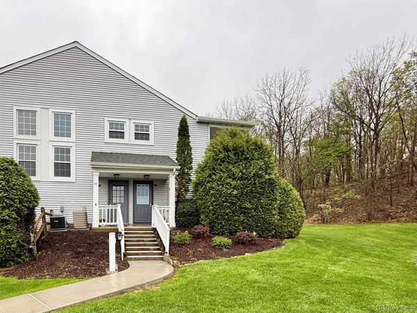 43 The Knolls , Warwick, NY 10990