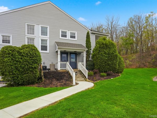 43 The Knolls, Warwick, NY 10990