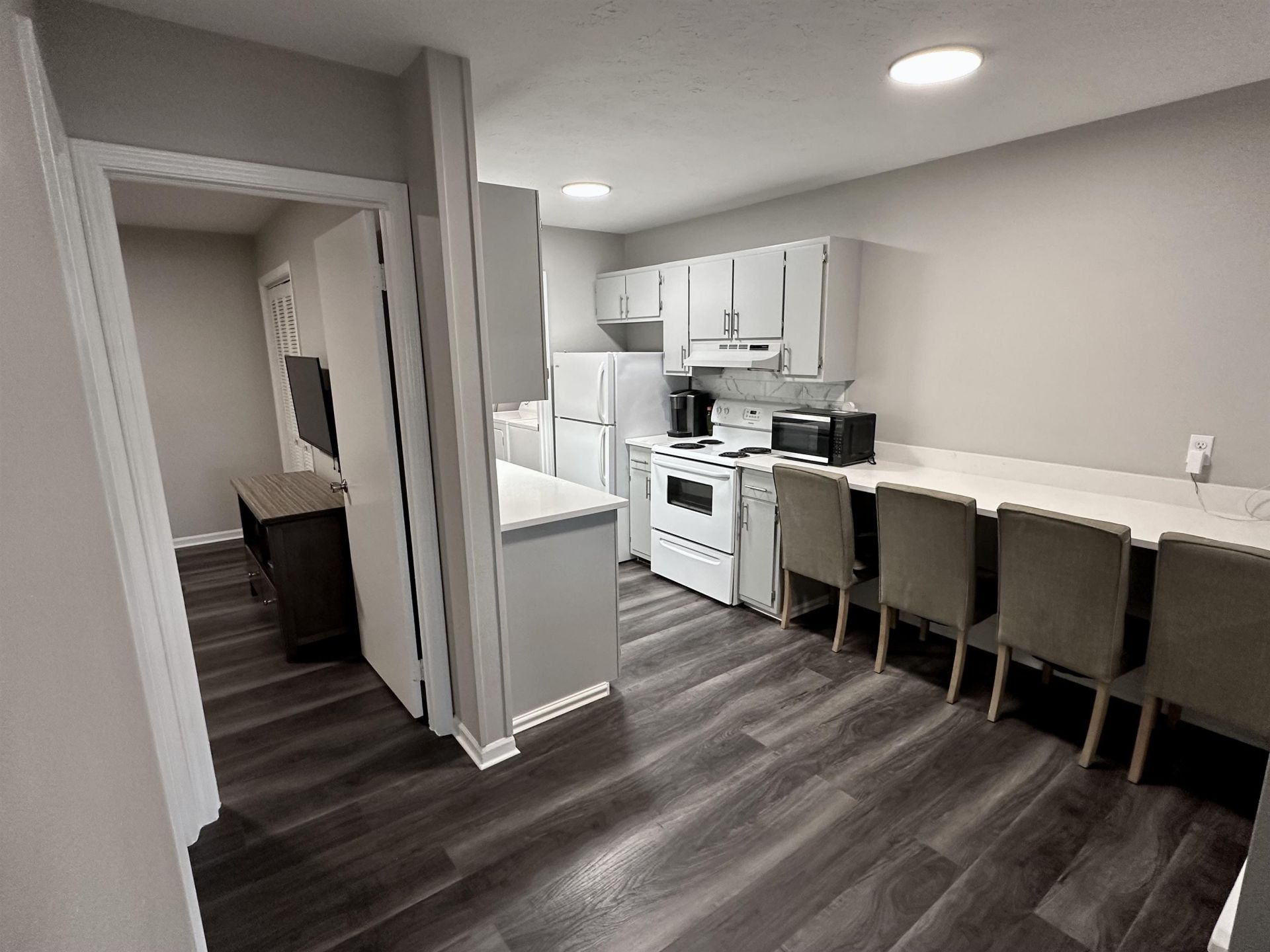 801 Burcale Rd.  Photo 5