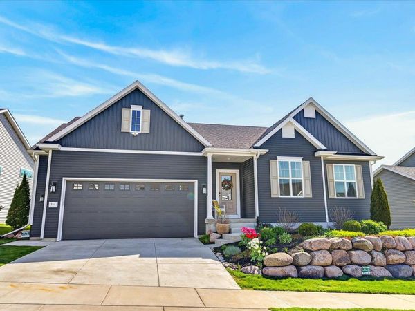 711 Sugar Maple Lane, Verona, WI 53593