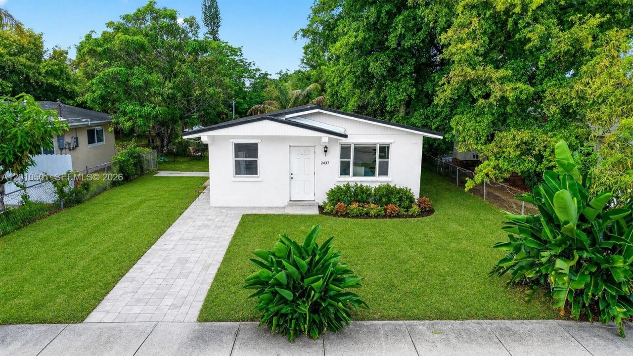 2437 NW 20th St, Fort Lauderdale, FL 33311 Photo