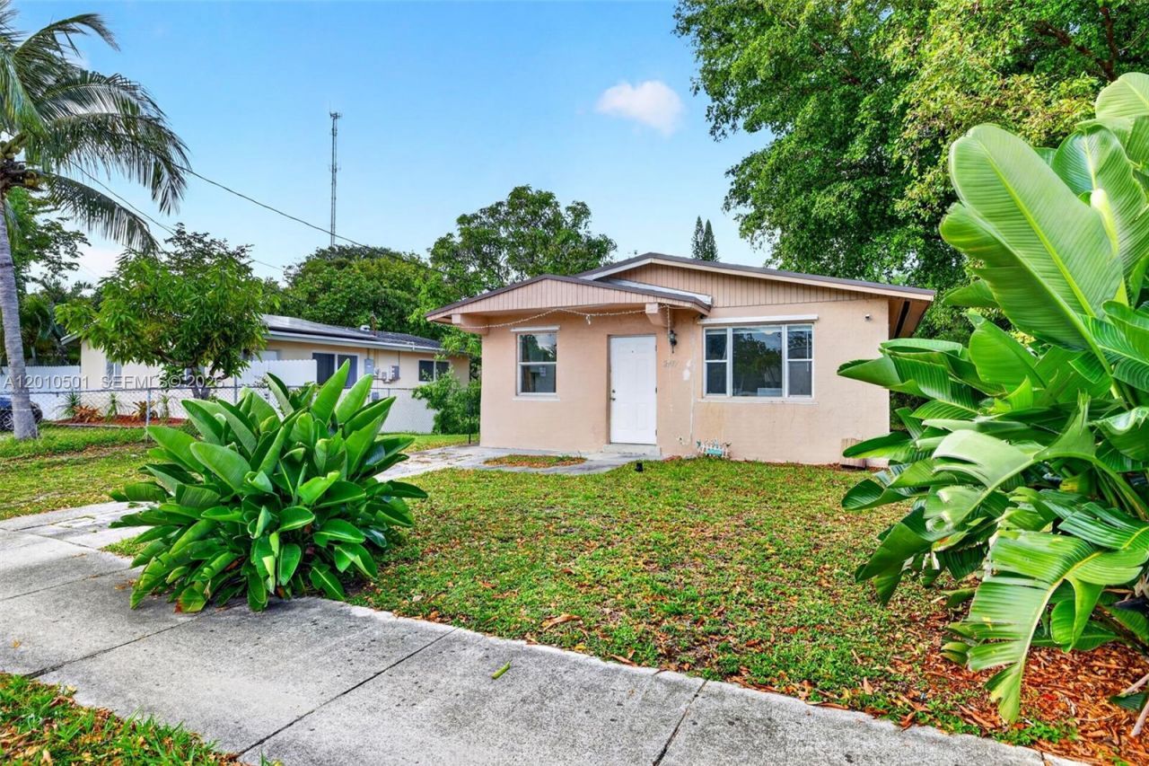 2437 NW 20th St, Fort Lauderdale, FL 33311 Photo