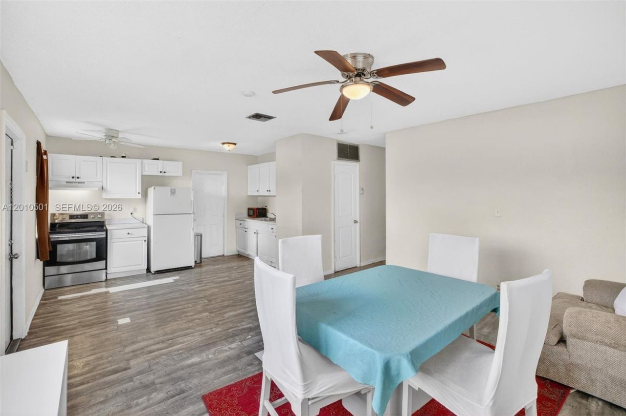 2437 NW 20th St, Fort Lauderdale, FL 33311 Photo