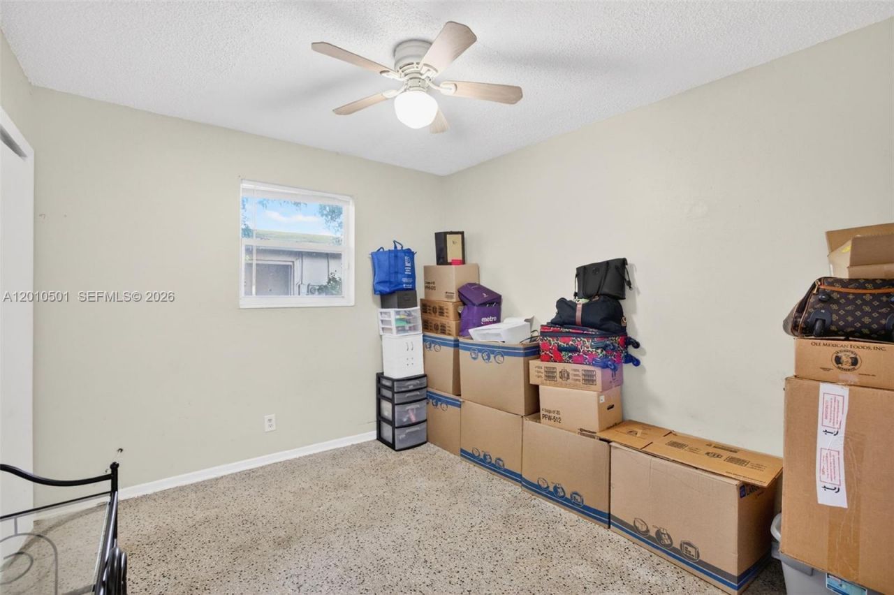 2437 NW 20th St, Fort Lauderdale, FL 33311 Photo