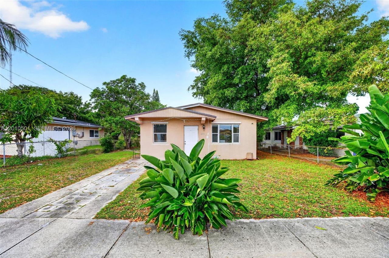 2437 NW 20th St, Fort Lauderdale, FL 33311 Photo