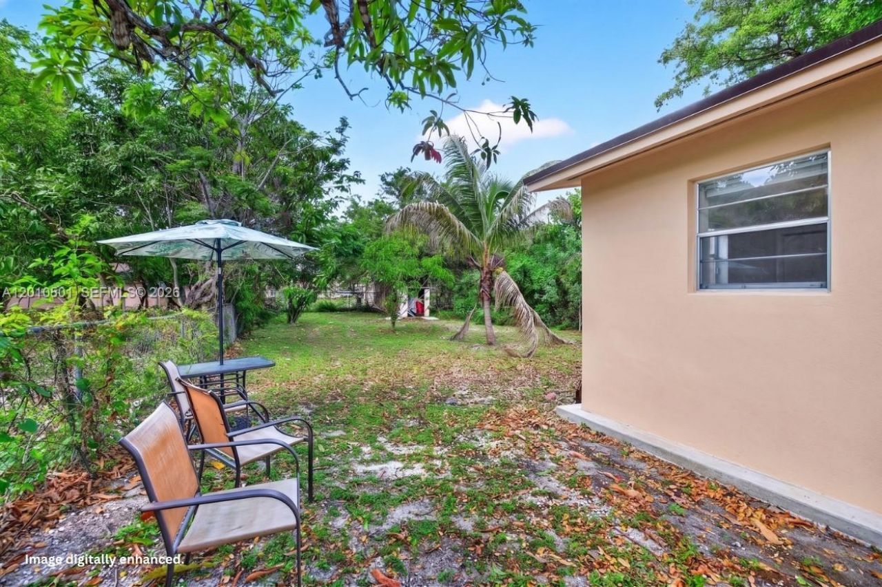 2437 NW 20th St, Fort Lauderdale, FL 33311 Photo