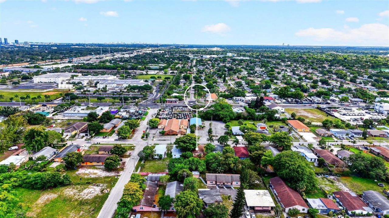 2437 NW 20th St, Fort Lauderdale, FL 33311 Photo