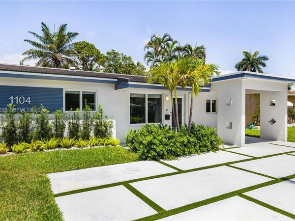 1104 N 13th Ter , Hollywood, FL 33019