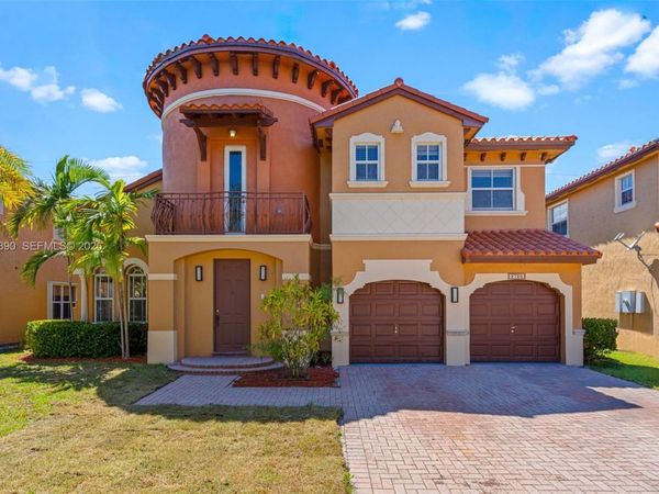 2720 SW 156th Pl , Miami, FL 33185