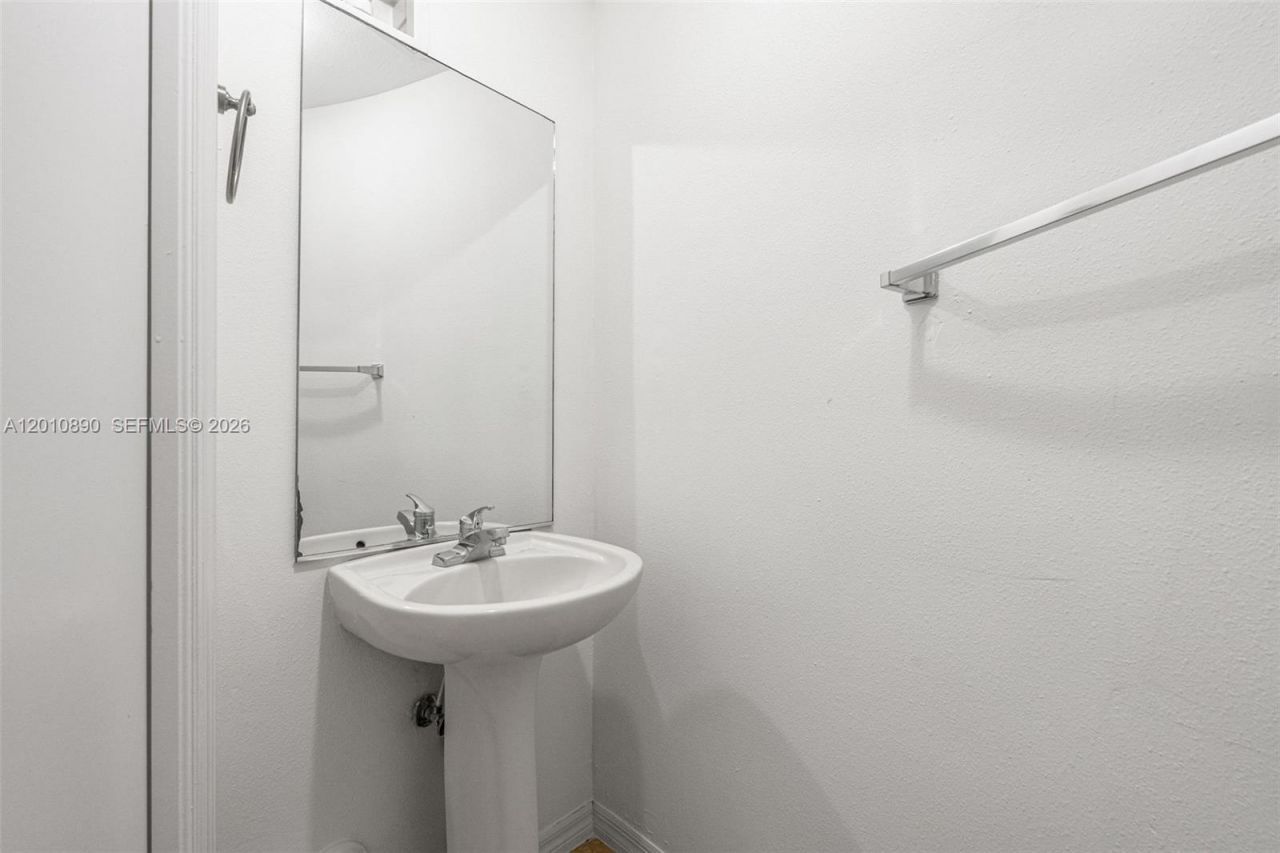 2720 SW 156th Pl , Miami, FL 33185 Photo