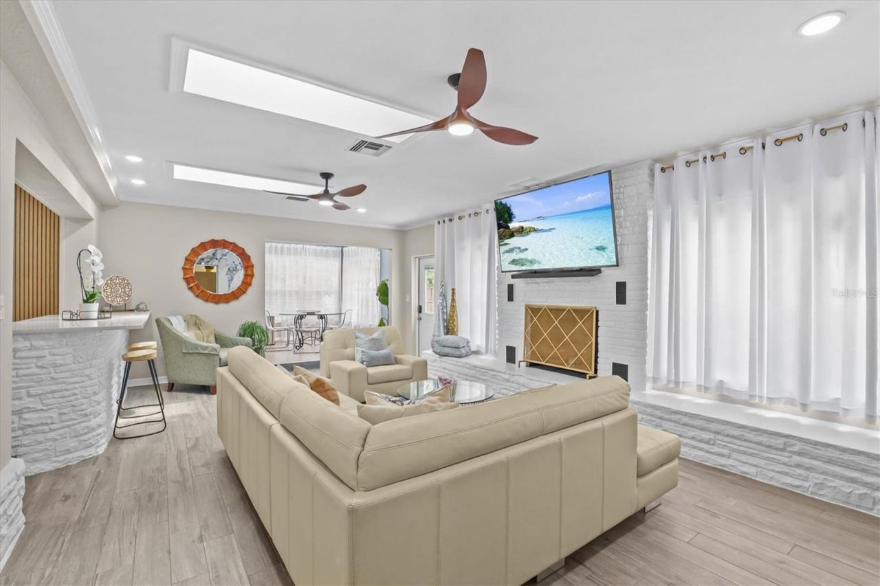 231 Lime Circle S, Dunedin, FL 34698 Photo