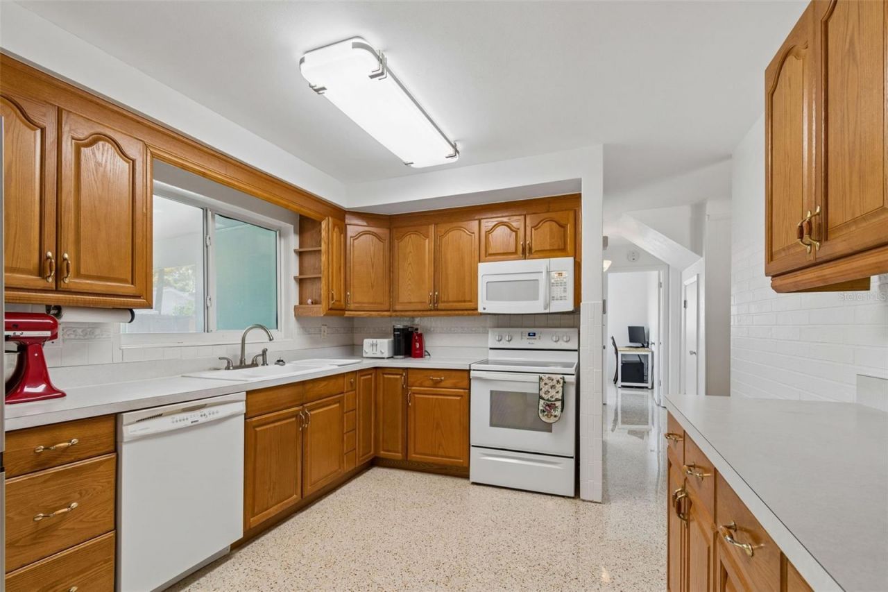 2863 60th Way N, Saint Petersburg, FL 33710 Photo