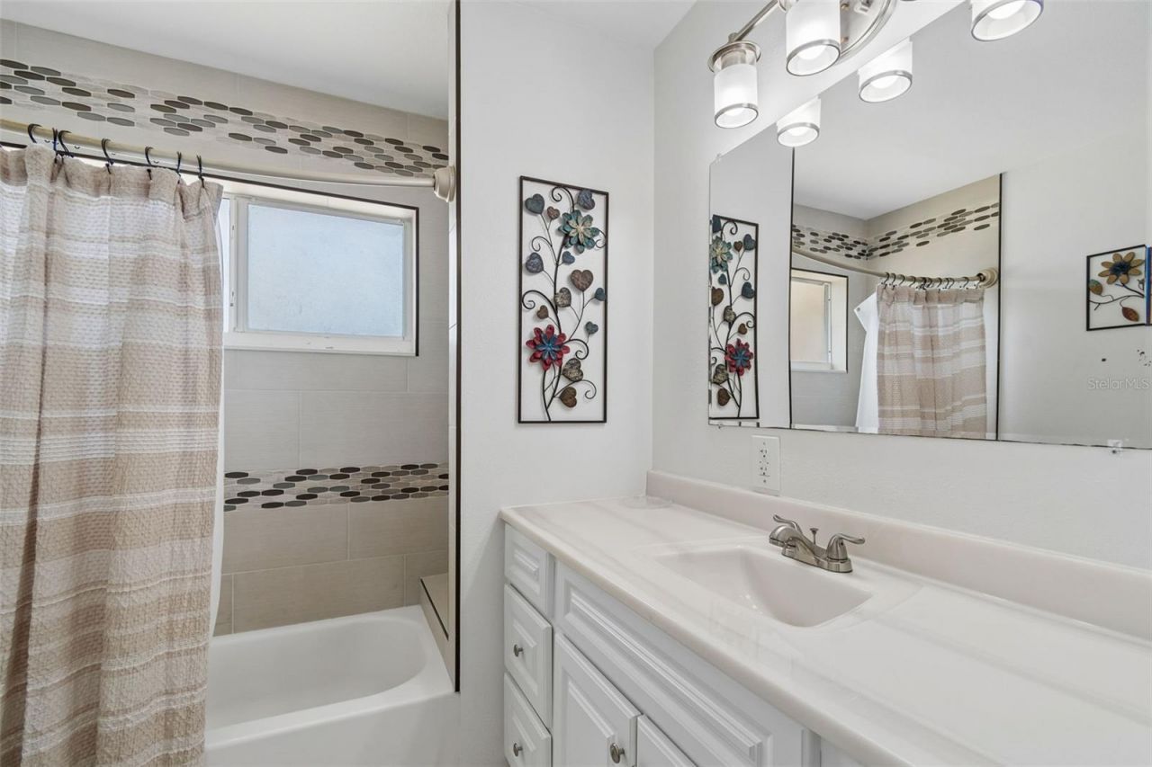 2863 60th Way N, Saint Petersburg, FL 33710 Photo