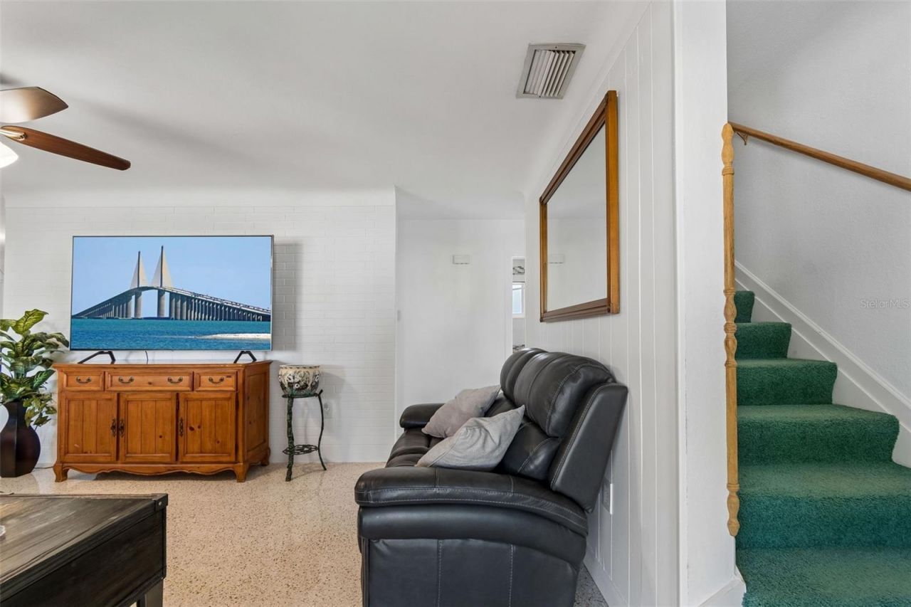 2863 60th Way N, Saint Petersburg, FL 33710 Photo