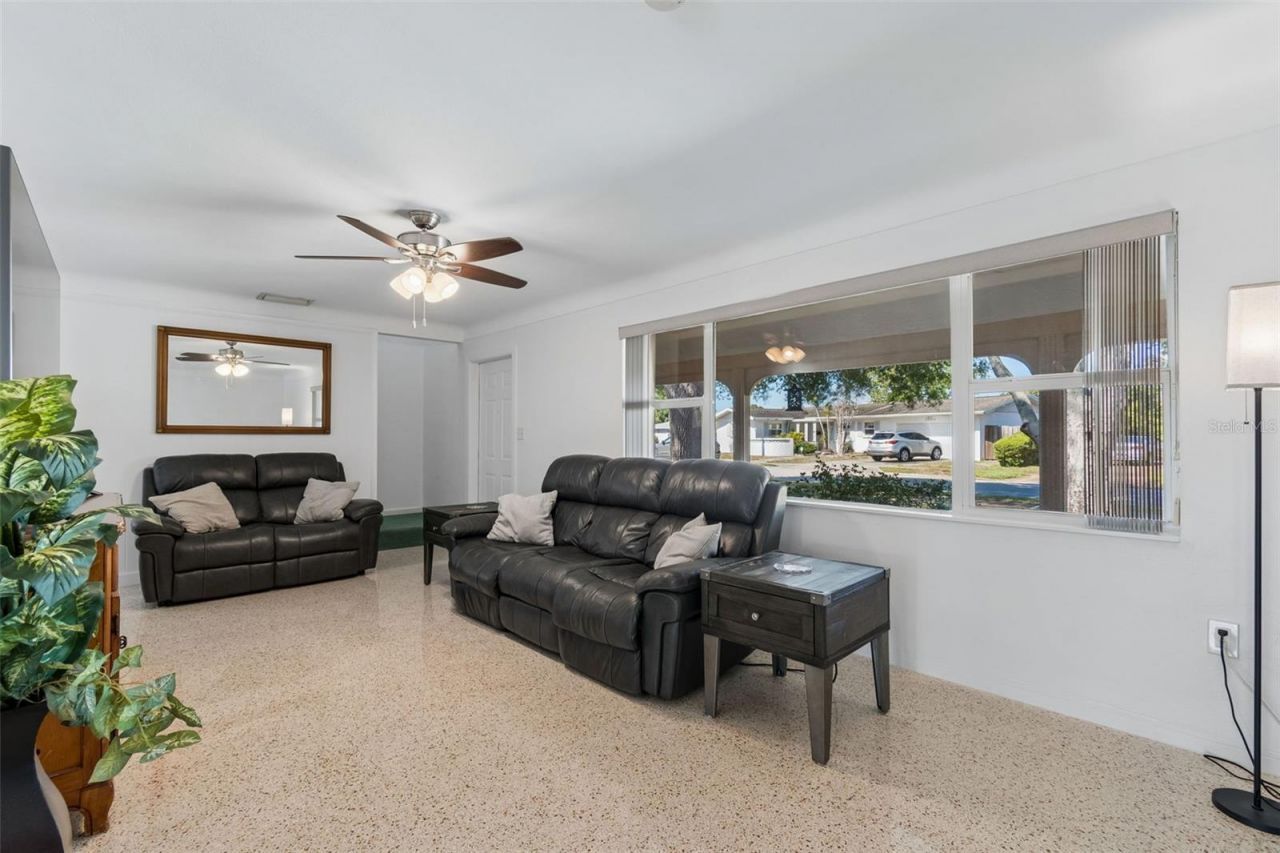 2863 60th Way N, Saint Petersburg, FL 33710 Photo