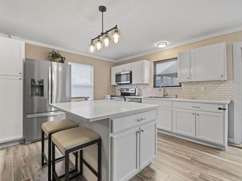 1297 Crossbrook Boulevard, Galloway, OH 43119 Photo 6