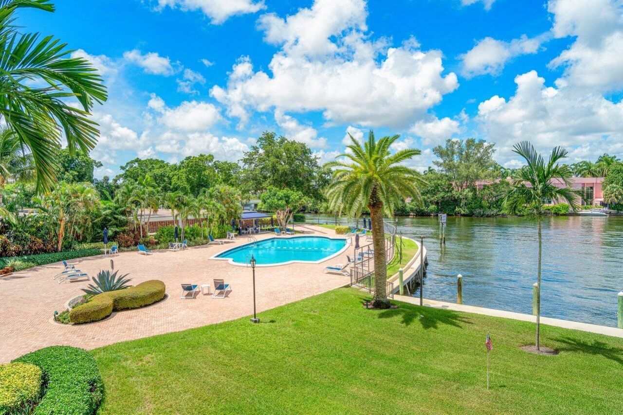 701 E Camino Real, Boca Raton, FL 33432 Photo