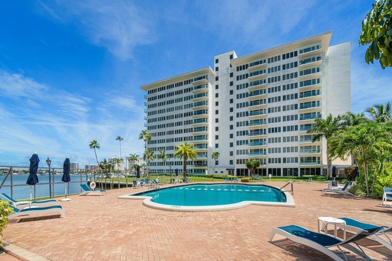 701 E Camino Real, Boca Raton, FL 33432 Photo