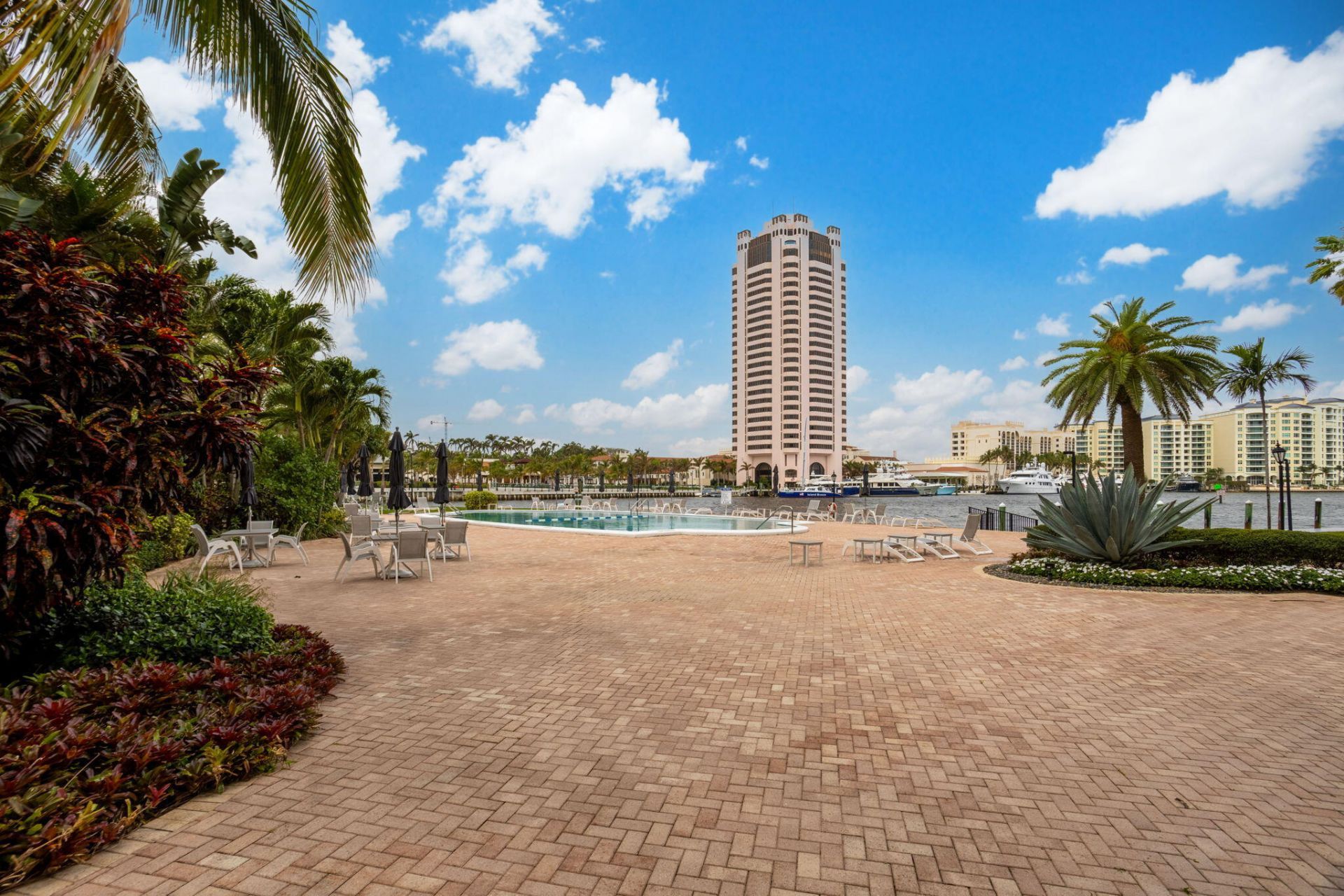 701 E Camino Real, Unit Apt 9g, Boca Raton, FL 33432 Photo