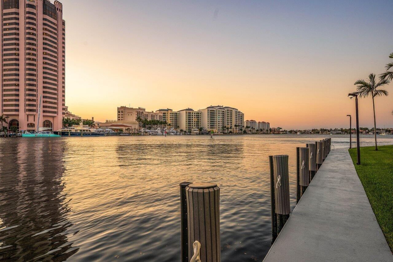 701 E Camino Real, Boca Raton, FL 33432 Photo