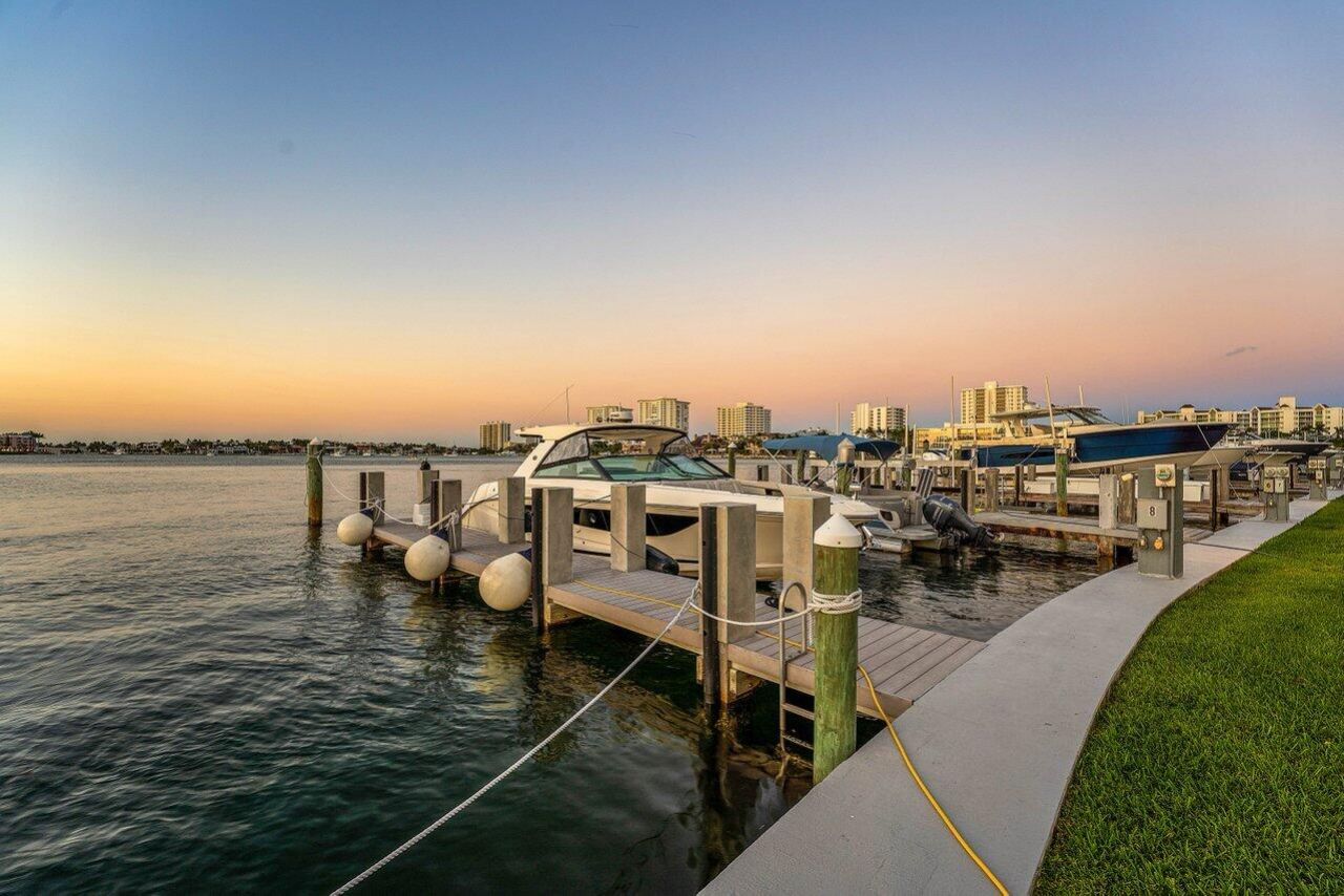 701 E Camino Real, Boca Raton, FL 33432 Photo