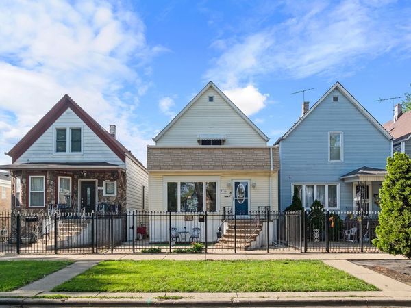 4317 W Shakespeare Avenue , Chicago, IL 60639