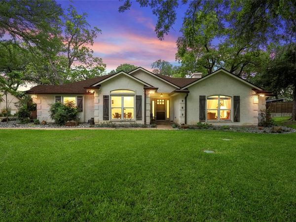 262 Brazos Point Drive , Waco, TX 76705
