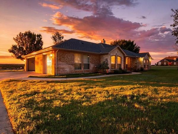 306 N Rolling Plains Drive, Rhome, TX 76078