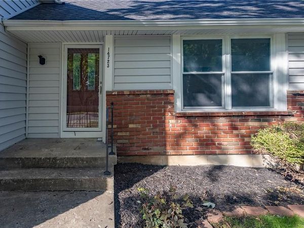 14723 S Wyandotte Drive, Olathe, KS 66062
