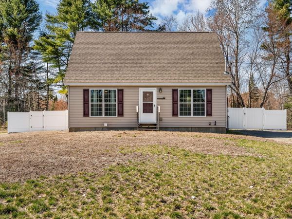 20 Stream Lane, Canaan, ME 04924