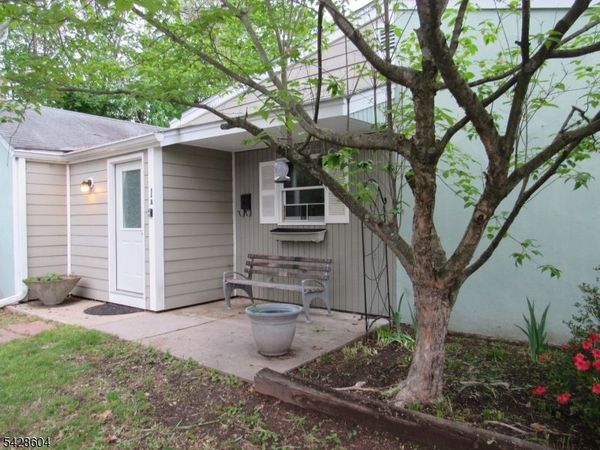 1 7Th St, Frenchtown, NJ 08825