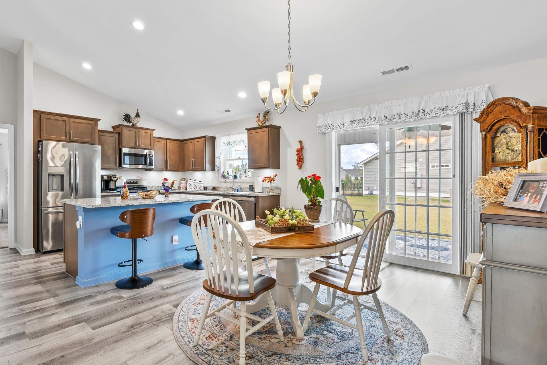 779 Woodside Dr.  Photo 15