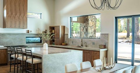 11646 Henness Road, Truckee, CA 96161 Photo