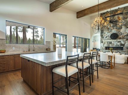 11646 Henness Road, Truckee, CA 96161 Photo
