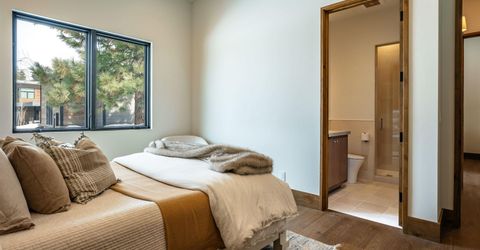 11646 Henness Road, Truckee, CA 96161 Photo