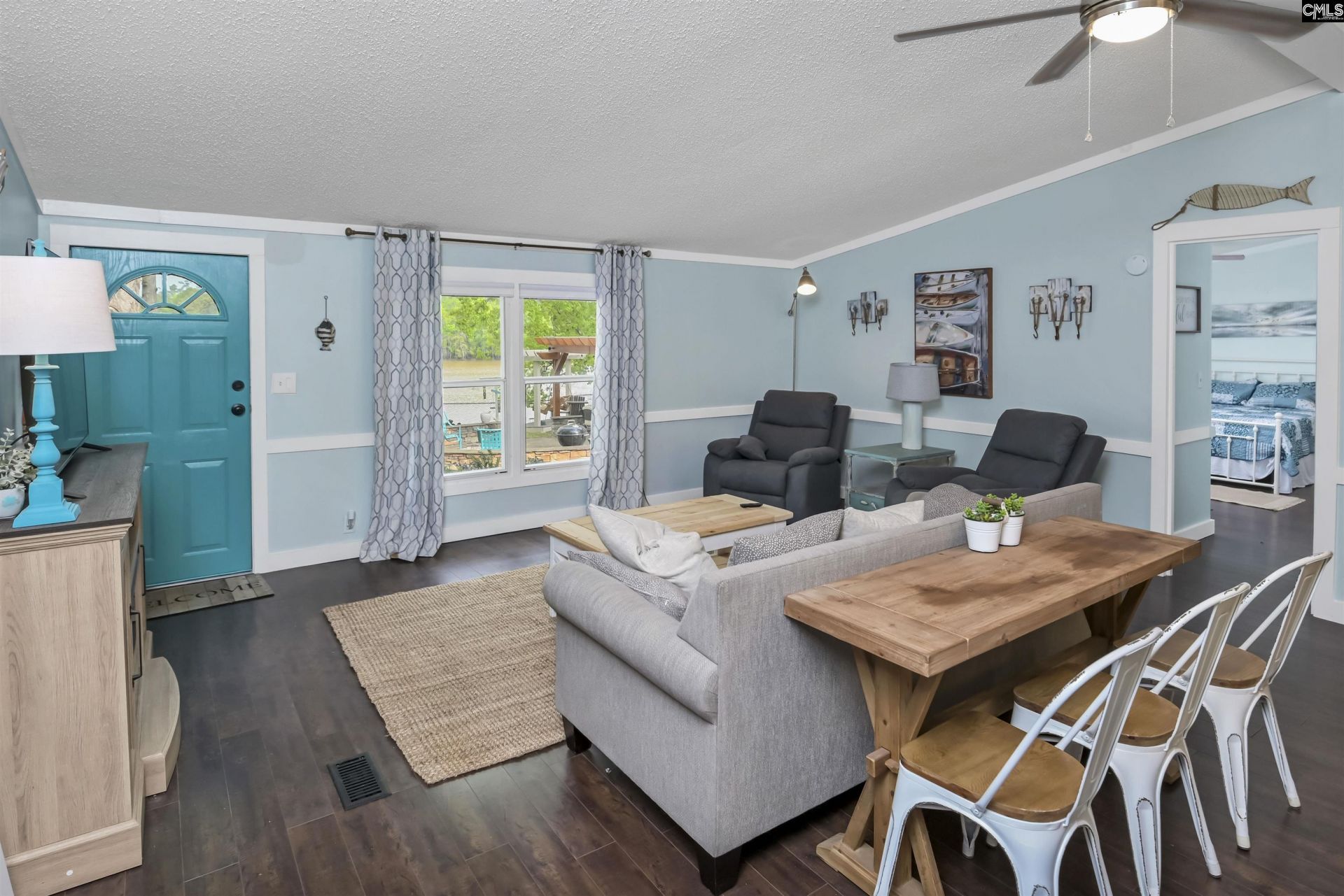 2075 Great North Road  Photo 12