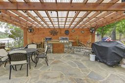 2075 Great North Road  photo 4