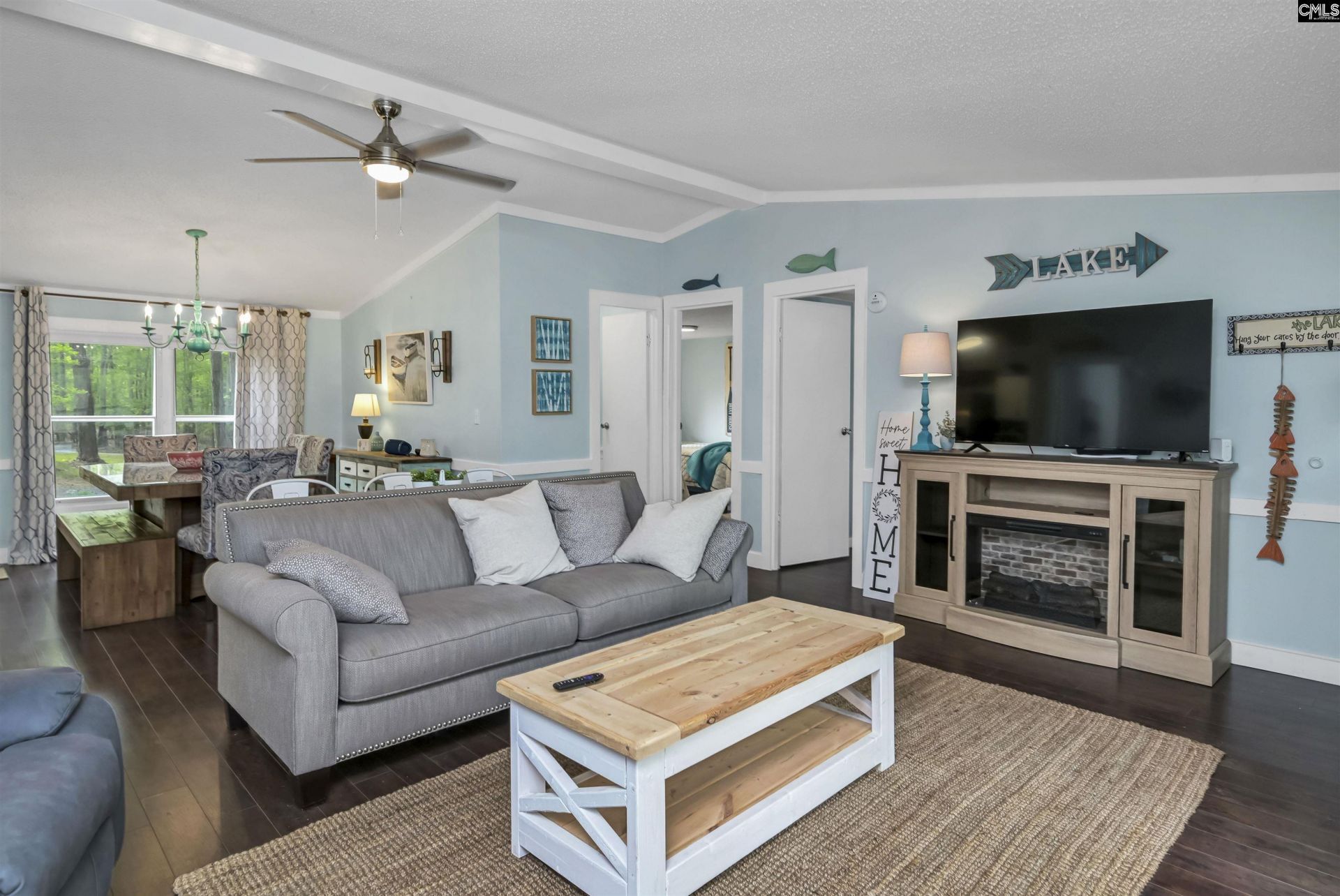 2075 Great North Road  Photo 7
