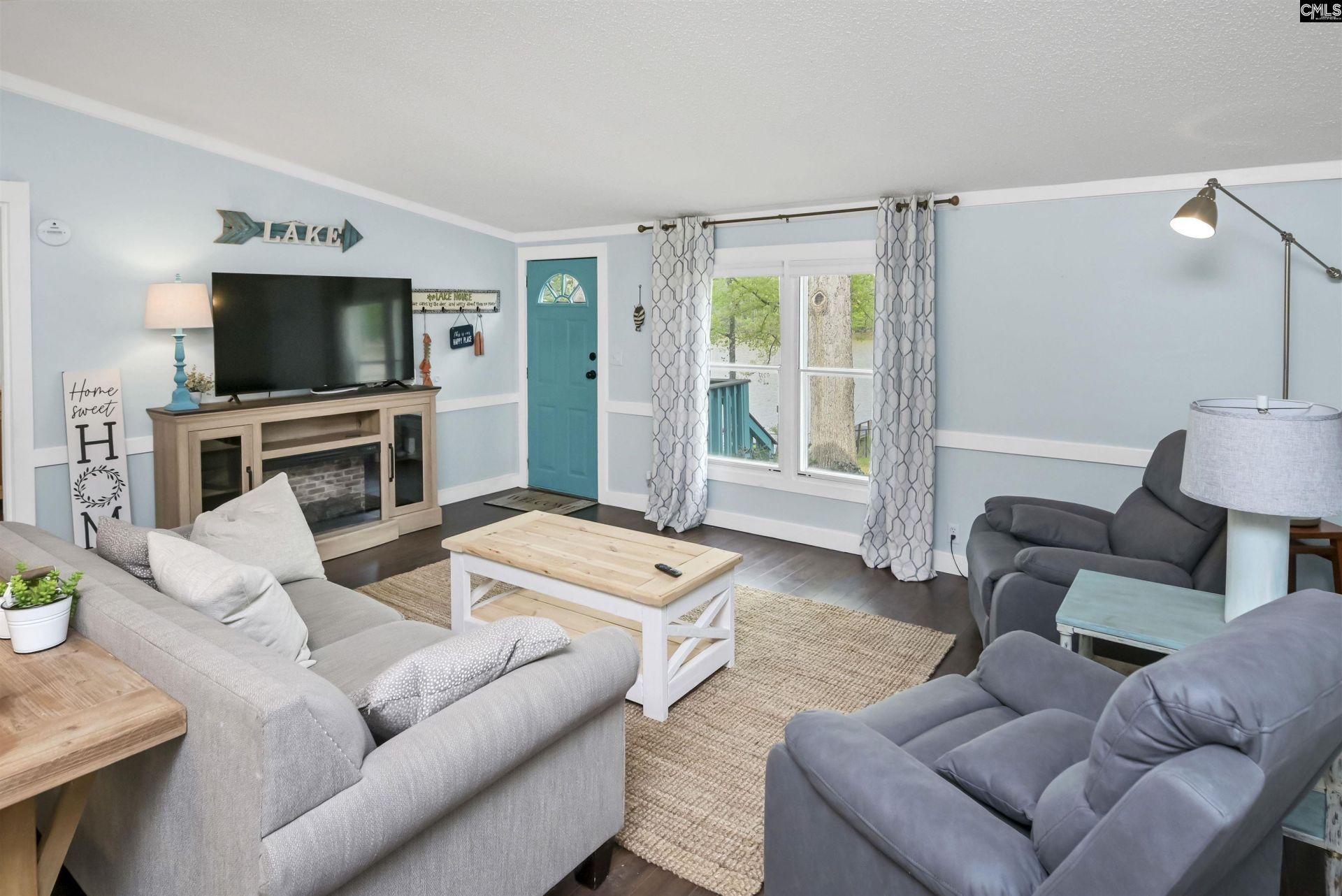 2075 Great North Road  Photo 9