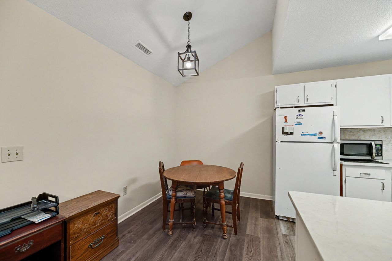 2182 Spoleto Lane Photo 8