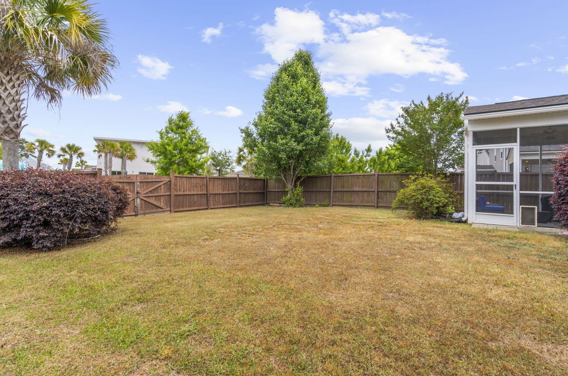4840 Pitkin Avenue Photo 27