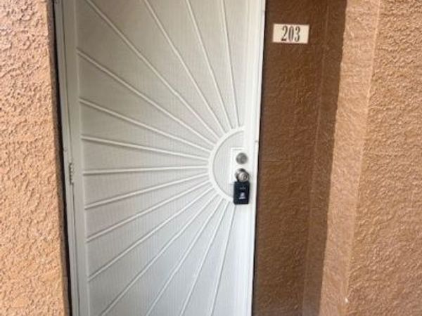 10120 CEDAR KEY Avenue, Unit 203, Las Vegas, NV 89129