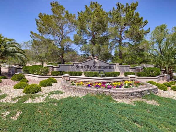 10325 Junction Hill Drive , Las Vegas, NV 89134