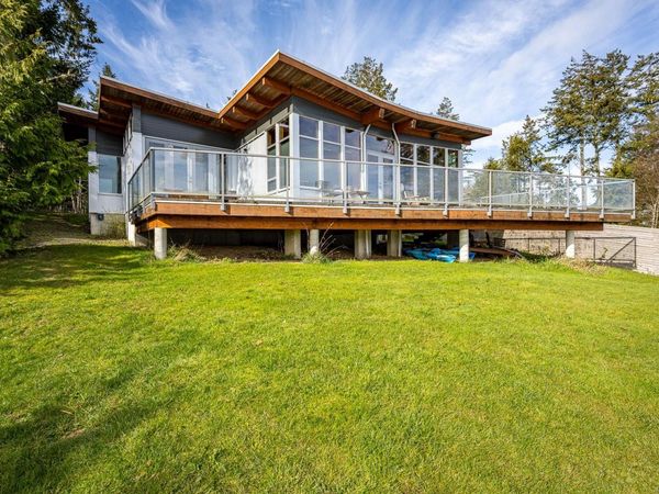 3870 East Rd, Denman Island, BC V0R 1T0