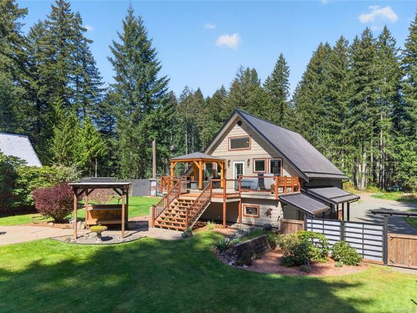 1981 Dzini Rd, Black Creek, BC V9J 1H1