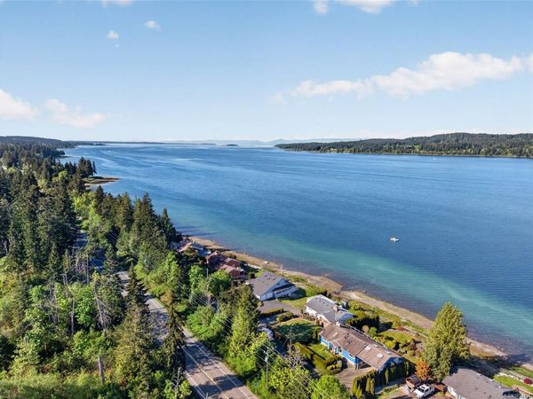 6768 Buckley Bay Frontage Rd W, Fanny Bay, BC V0R 1W0